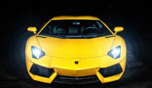 Lamborghini UGR fires up at the speed of 402 km/h