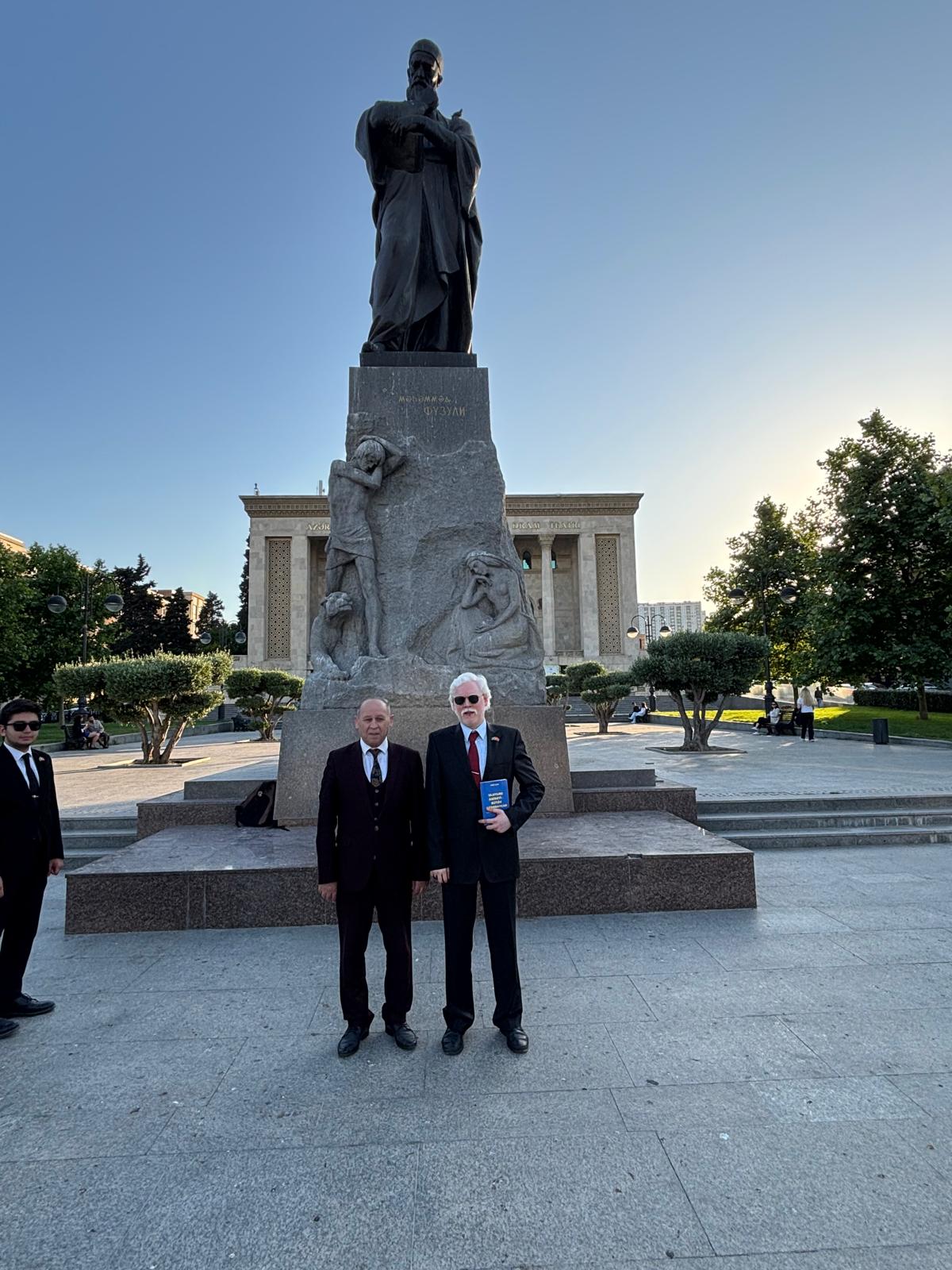 Türk Stratejik Düşünme Merkezi (TÜMER) Heyeti olarak Azerbaycanlı Aydın Sn. Düzgün Atalı ile bir araya geldi