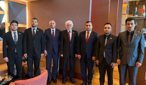 Türk Stratejik Düşünme Merkezi (TÜMER) Heyeti olarak, Azerbaycan Milli Meclisi Milletvekili, Milli Cephe Partisi Genel Başkanı Razi Nurullayev ile görüştü